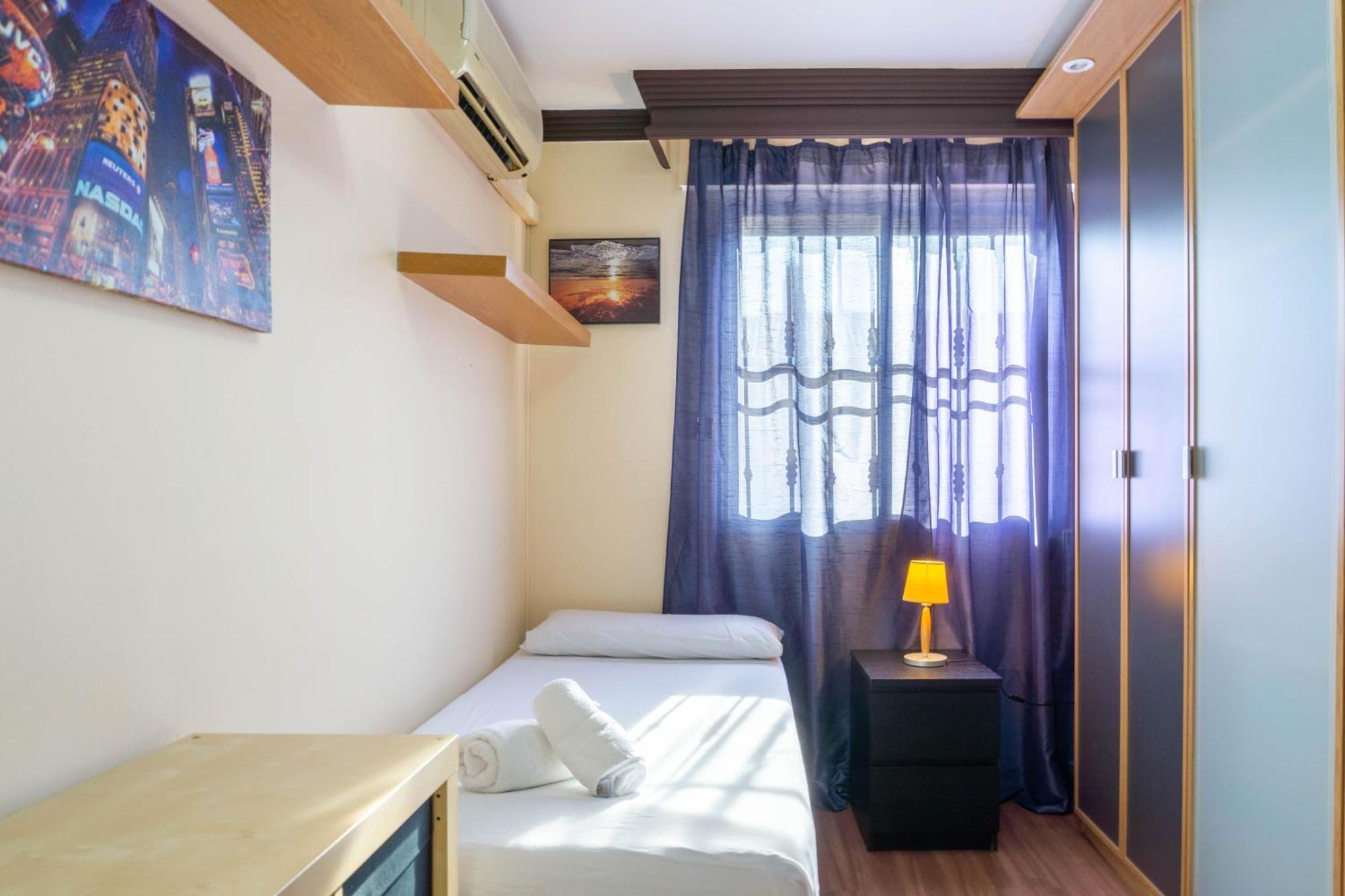 Apartment Aconte Malaga Bagian luar foto