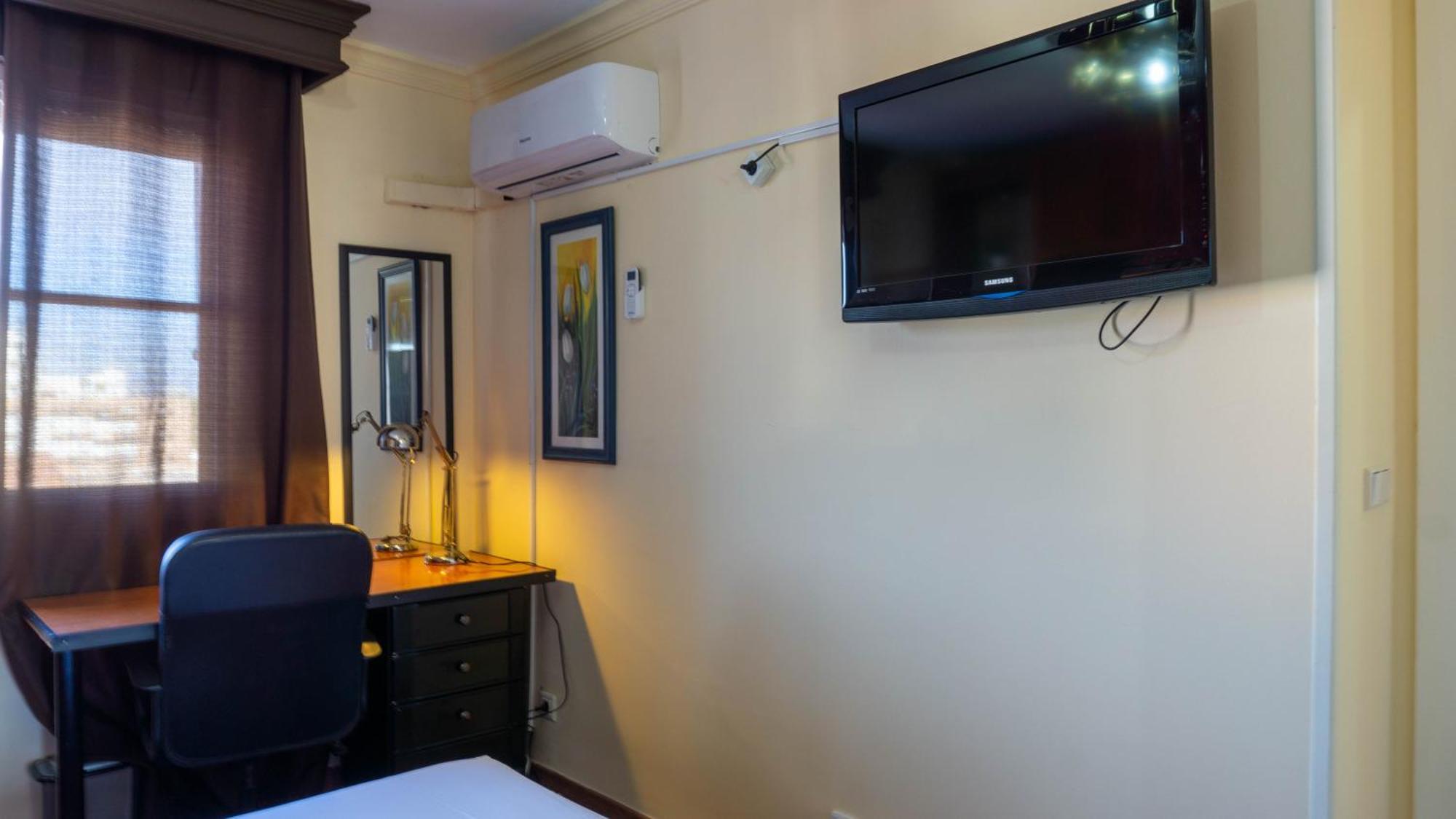 Apartment Aconte Malaga Bagian luar foto